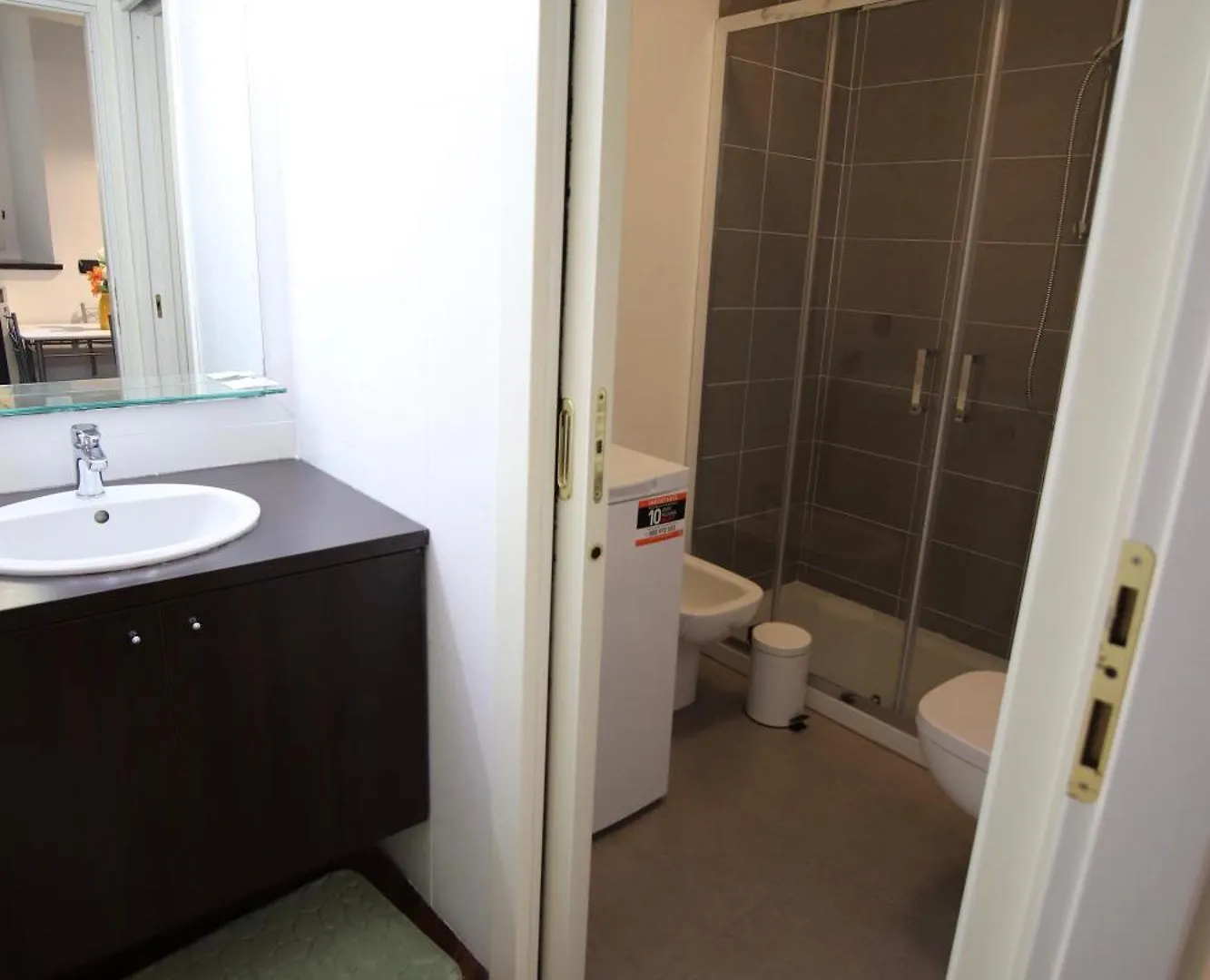 Navigli-Duomo Rehomes Green Loft Milan